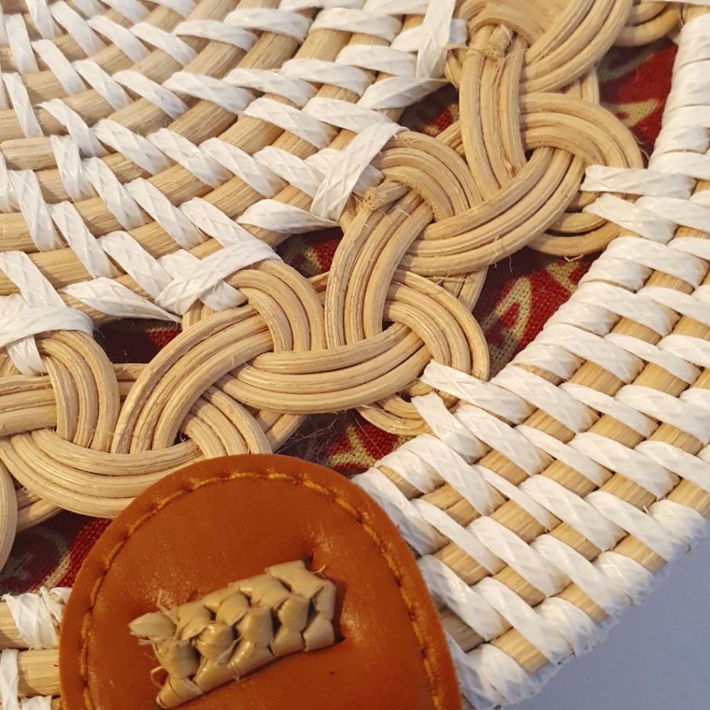 Handwoven Round Rattan Should Bag - Picture 4 of 4